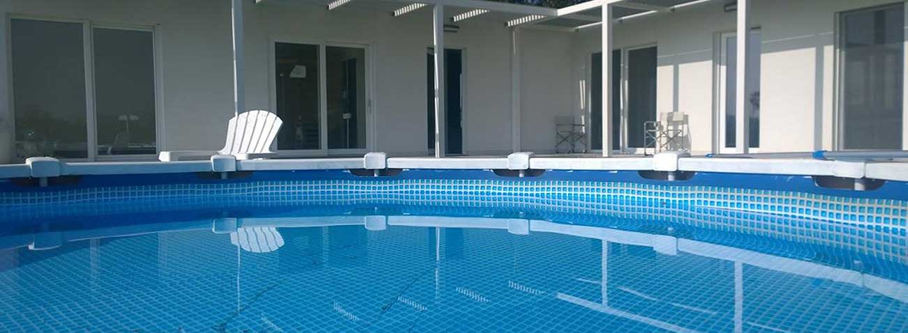 bed-and-breakfast-il-giardino-di-rebecca-piscina